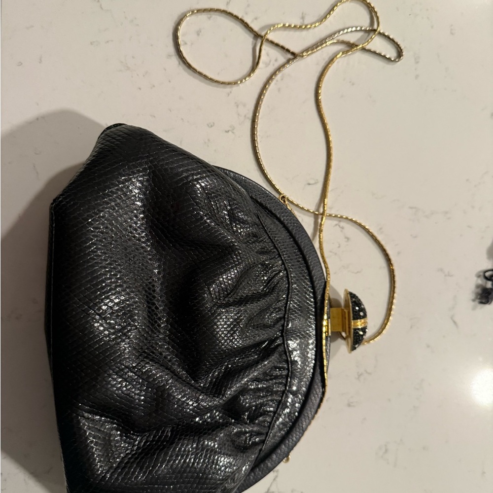 Chic Black Textured Clutch - Picture 4 of 5